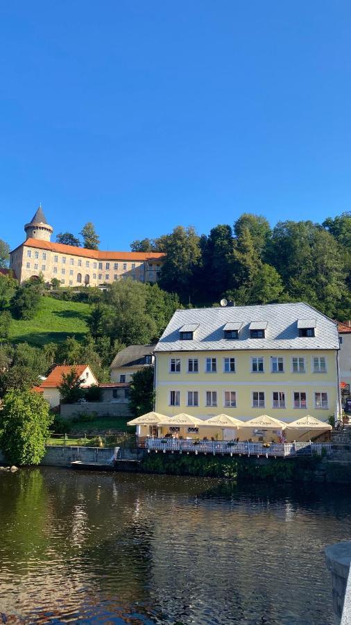Rozmberk Inn 罗兹伯克那瓦塔 外观 照片