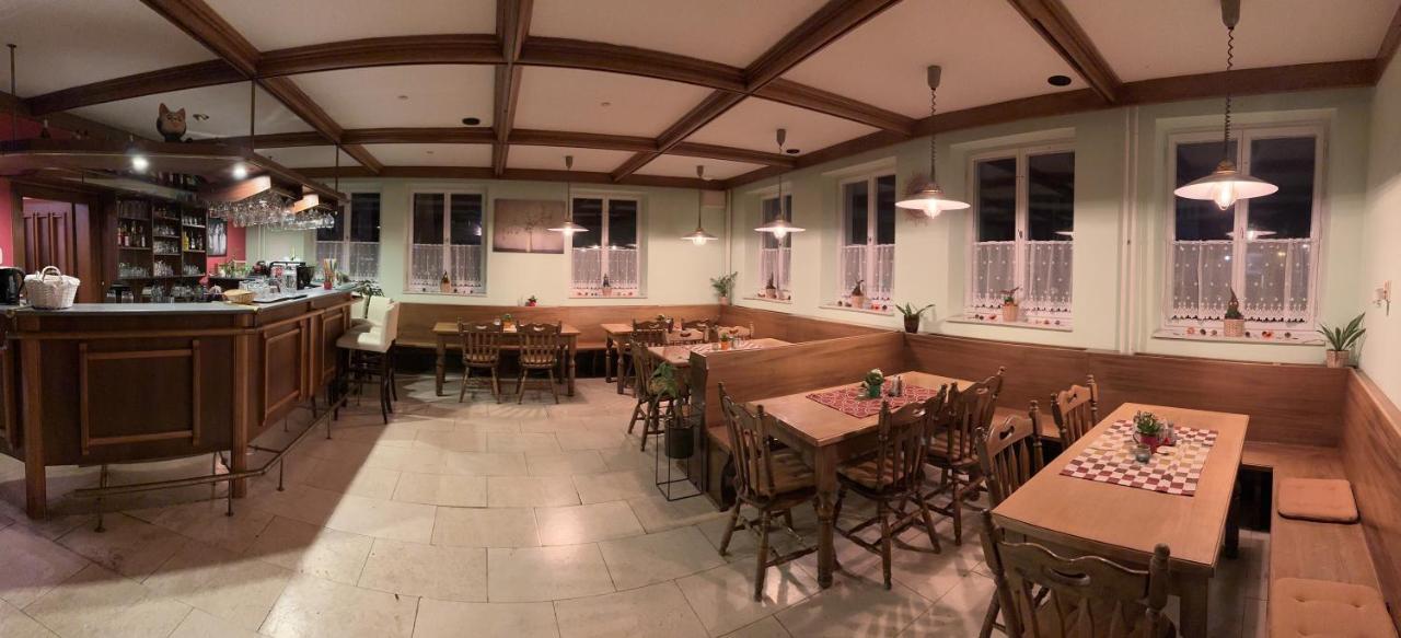 Rozmberk Inn 罗兹伯克那瓦塔 外观 照片