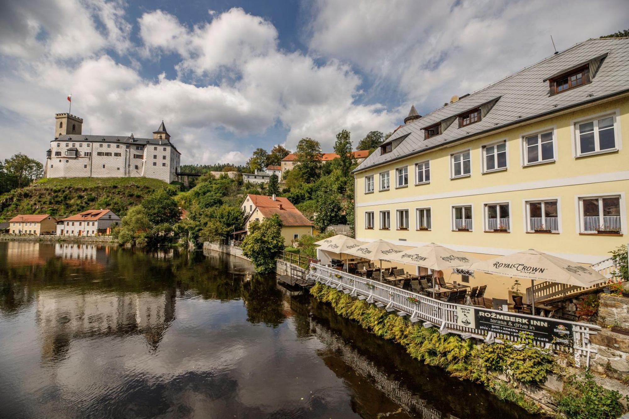 Rozmberk Inn 罗兹伯克那瓦塔 外观 照片