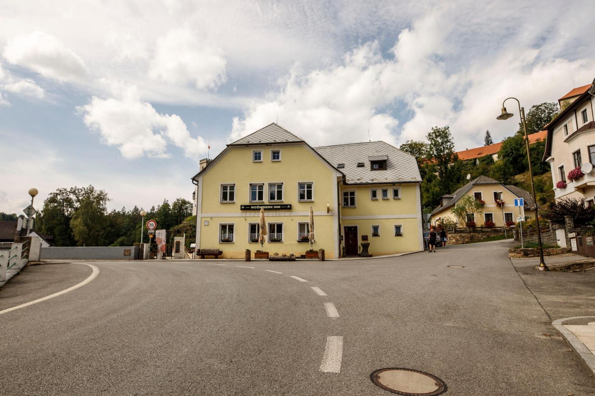 Rozmberk Inn 罗兹伯克那瓦塔 外观 照片